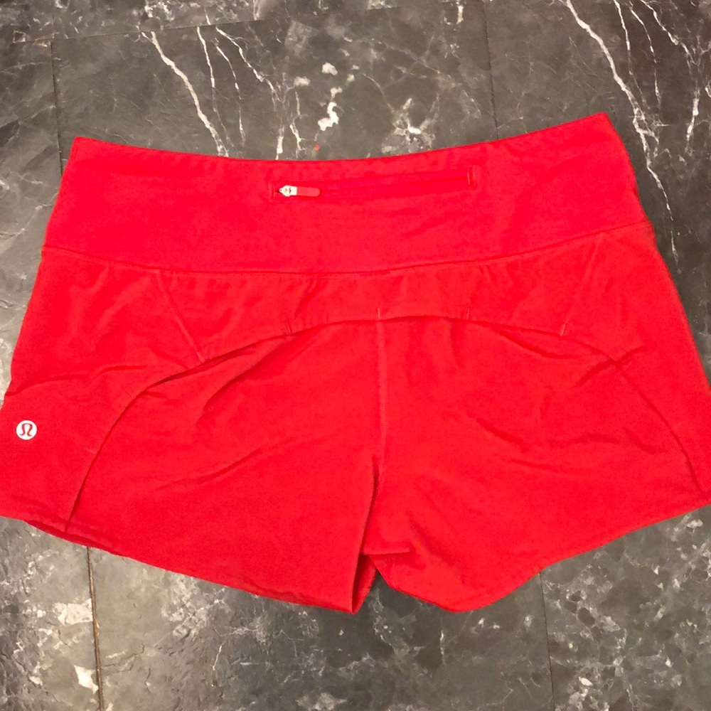 Red lululemon speed up short